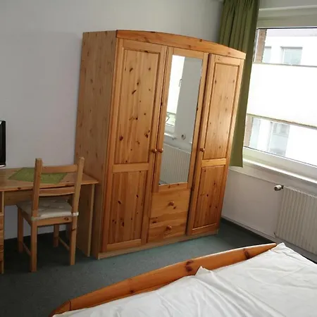 ゲストハウス Lindenhof エッセン