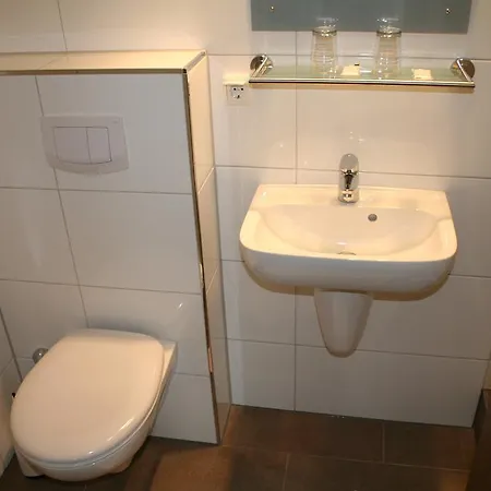 Guest house Lindenhof 3*